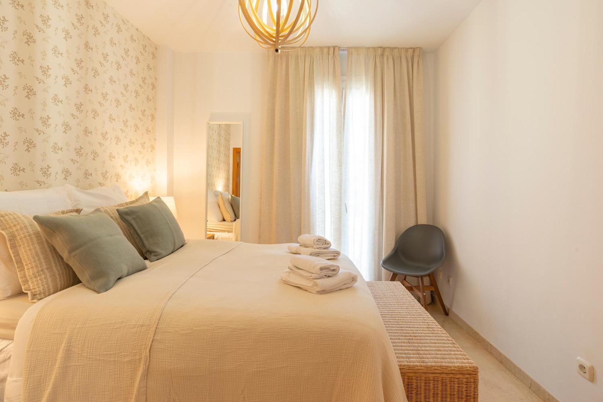 Apartment & Pool In Malaga City Center 外观 照片